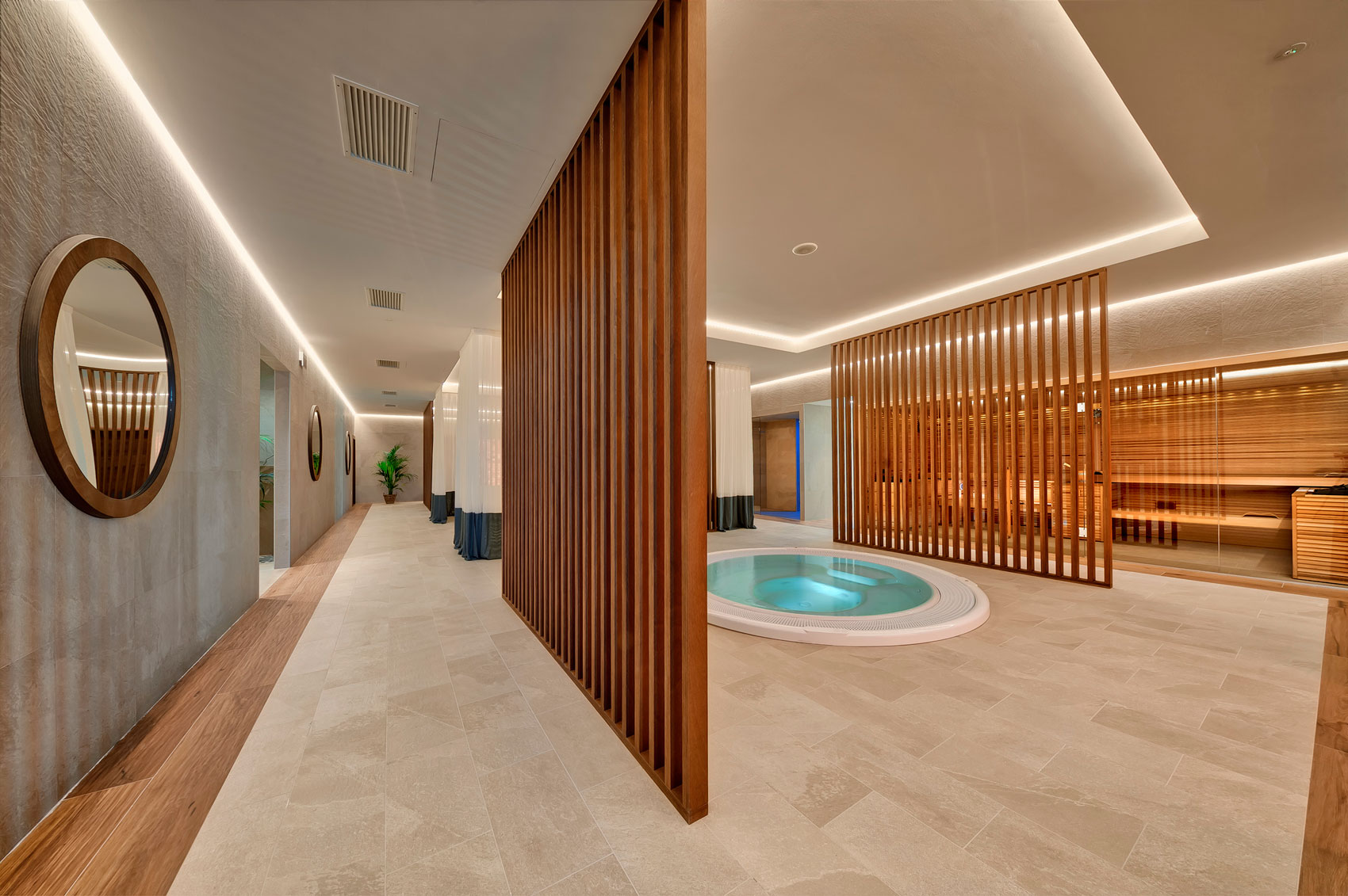 Per San Valentino l'Adriano Panatta Racquet Club ha pensato ad un pacchetto di coppia nel Centro Benessere SPA con percorso di relax dedicato, frutta fresca, cioccolata fondente e bottiglia di Champagne